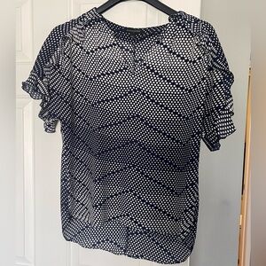 Banana Republic Top Size Medium But Fits Like A Large